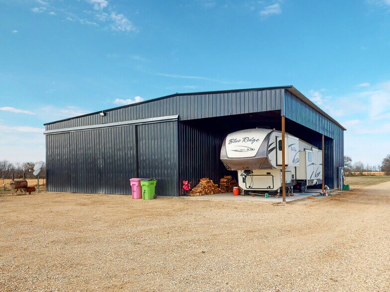 3448 Co Rd 4586, Sulphur Springs, TX 75482 Commercial Shop With