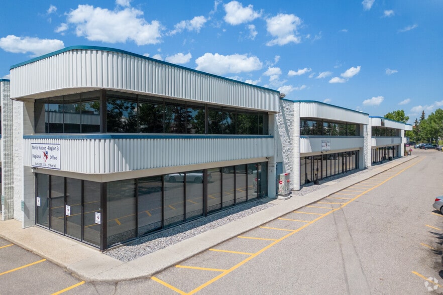 1530 27th Ave NE, Calgary, AB for lease - Building Photo - Image 1 of 13