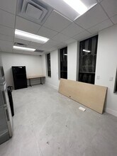1110 Ponce De Leon Blvd, Miami, FL for lease Interior Photo- Image 2 of 6