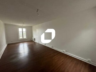 More details for 20-22 Place Charles De Gaulle, Saint-Germain-en-Laye - Office for Lease