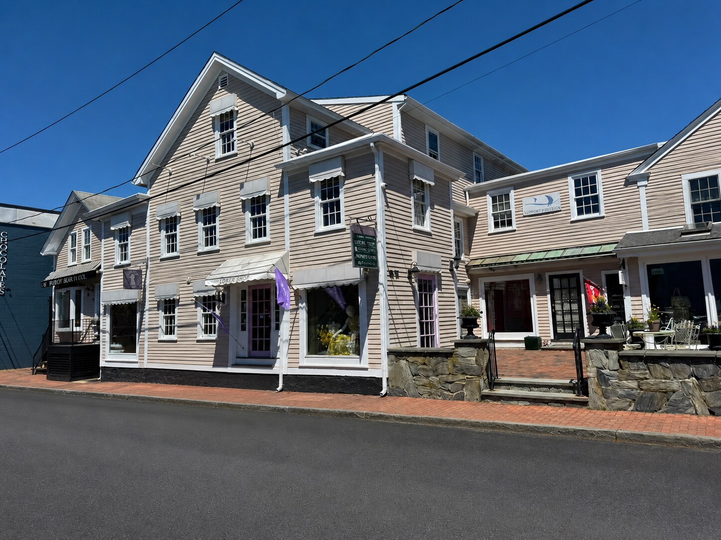 84-94 William St, Newport, RI for lease Interior Photo- Image 1 of 20