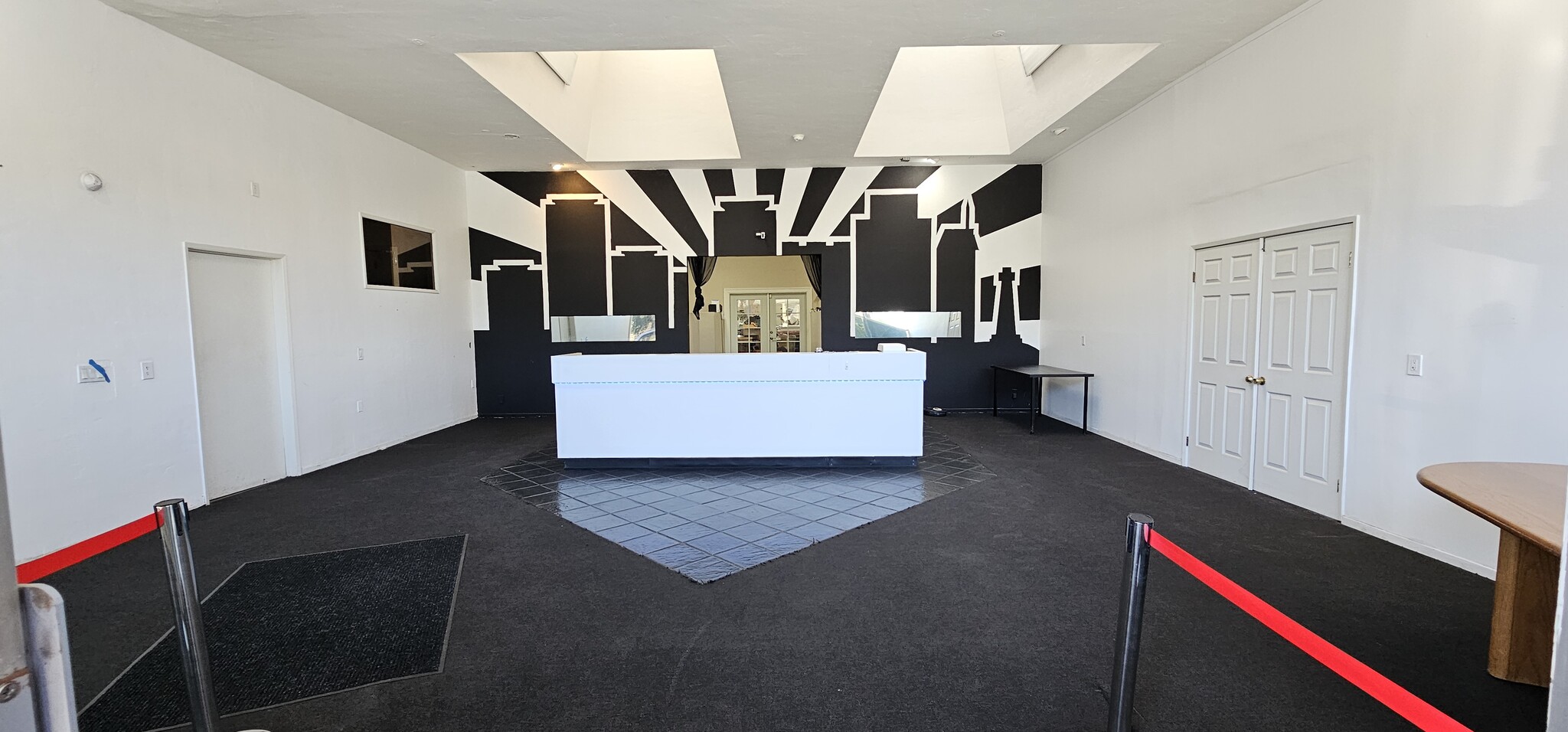3923-3925 Long Beach Blvd, Long Beach, CA for sale Interior Photo- Image 1 of 10
