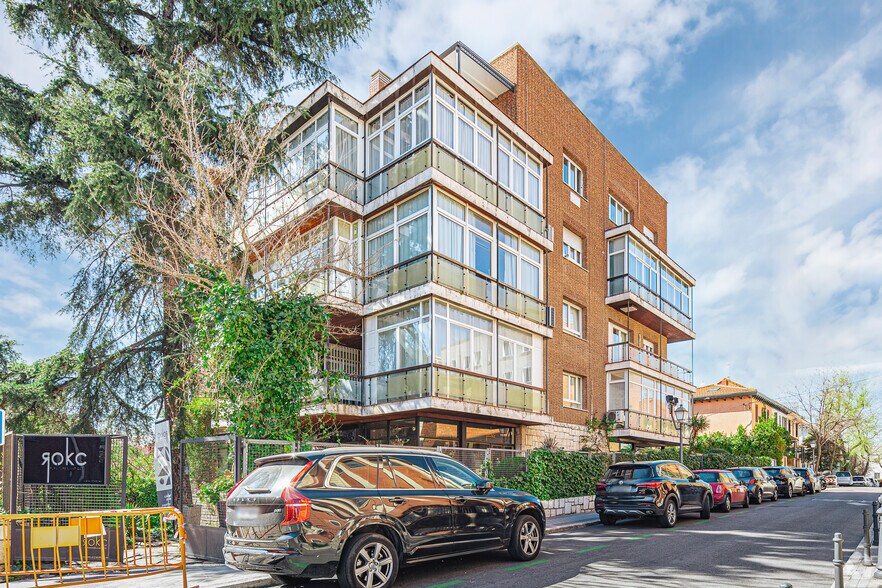 Calle Bidasoa, 16, Madrid, Madrid for sale - Primary Photo - Image 1 of 1