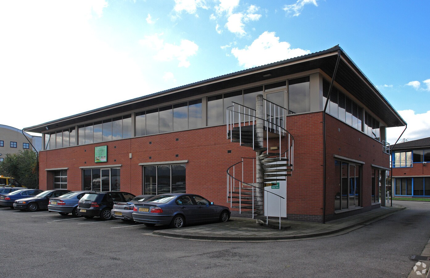 Easthampstead Rd, Bracknell, BKS RG12 1NF 3 The E Centre