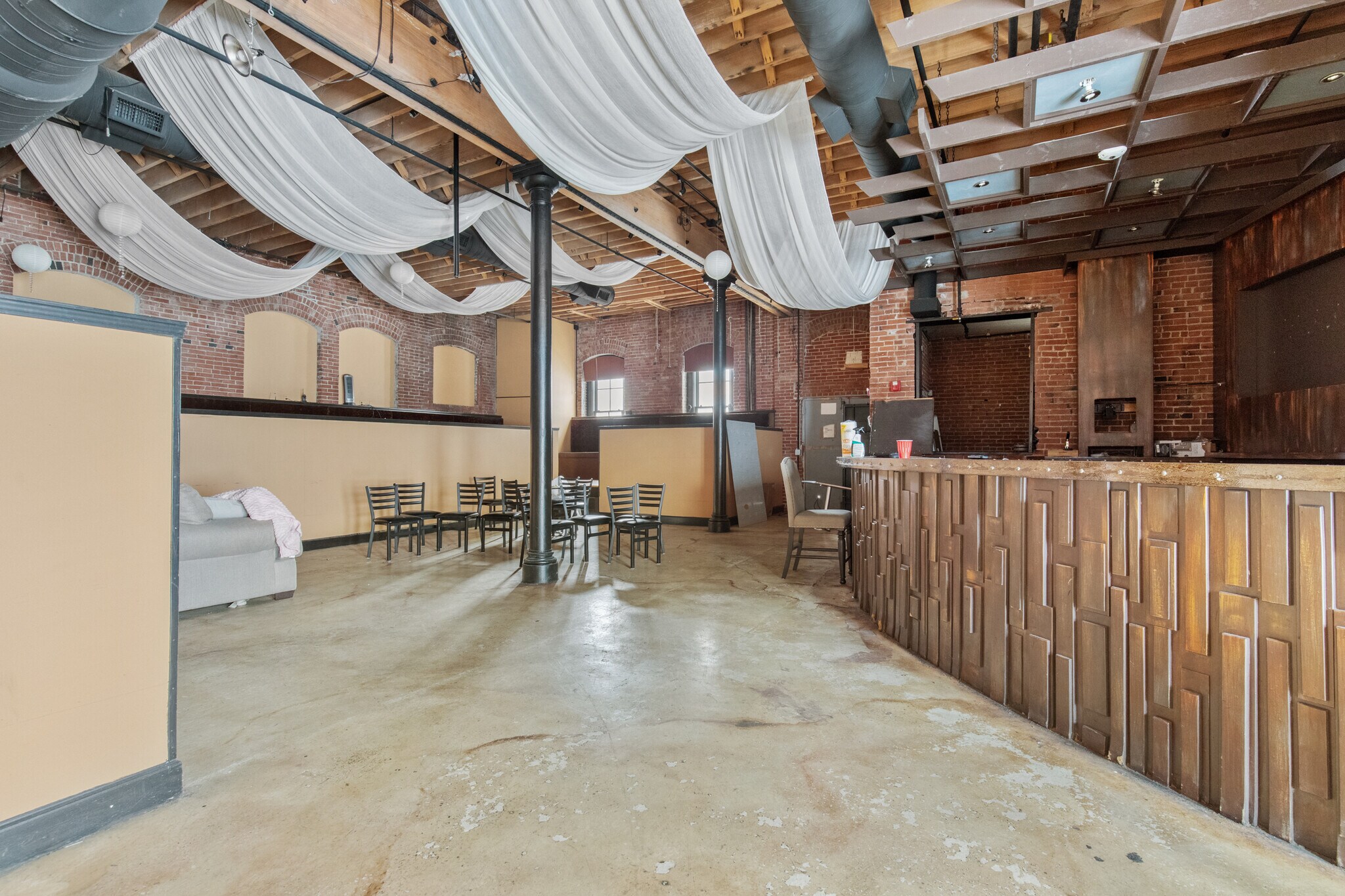 1900-1904 Locust St, Saint Louis, MO for lease Interior Photo- Image 1 of 4