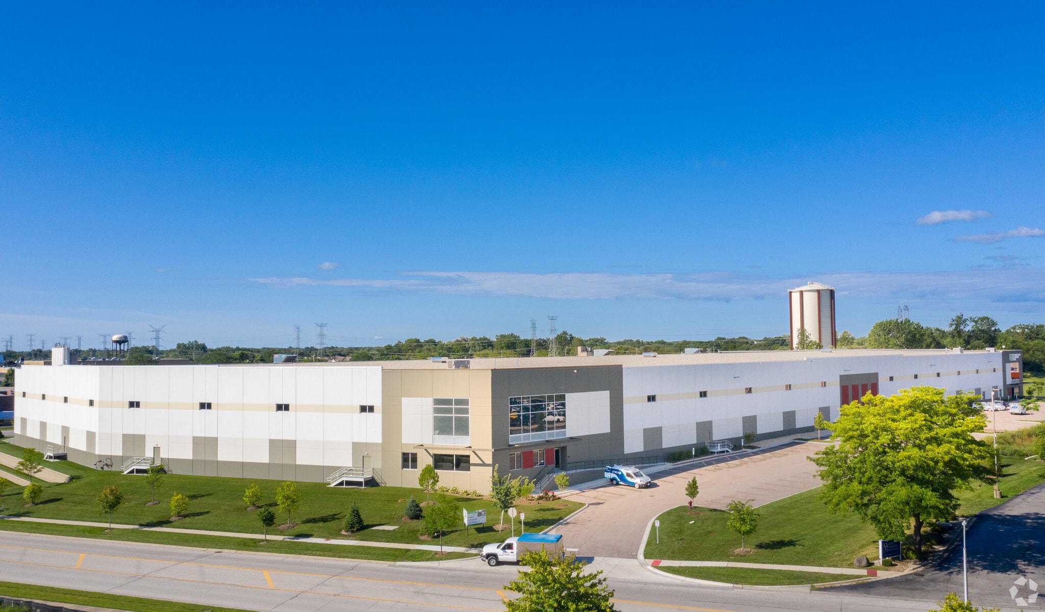 660-720 Northgate Pky, Wheeling, IL for lease Building Photo- Image 1 of 8