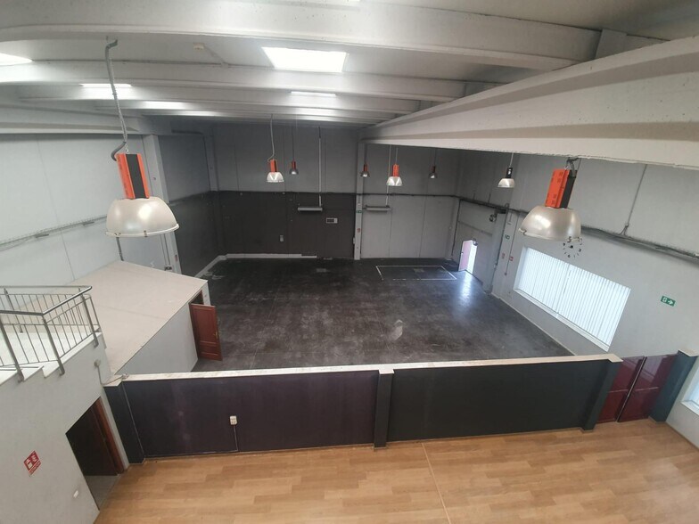 Industrial in SEVILLA for lease - Building Photo - Image 1 of 8