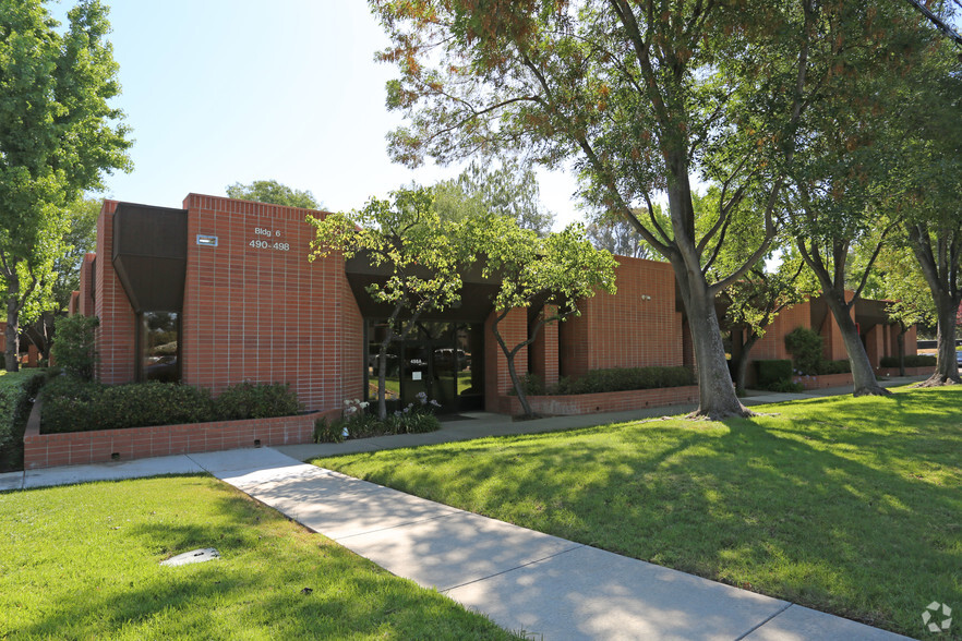 490-498 N Wiget Ln, Walnut Creek, CA for lease - Building Photo - Image 1 of 4