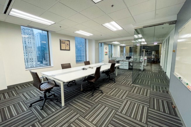 211 W Wacker Dr, Chicago, IL for lease Interior Photo- Image 1 of 4