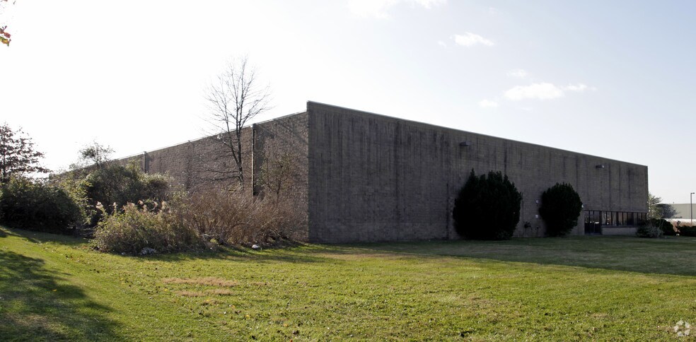 801 Hadley Rd, South Plainfield, NJ for sale - Building Photo - Image 1 of 1