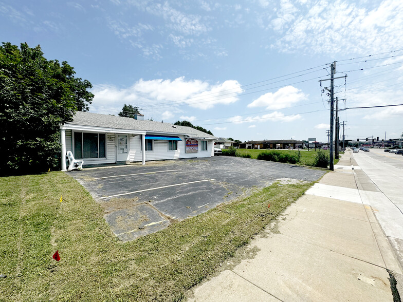 7330 Mexico Rd, Saint Peters, MO for sale - Building Photo - Image 2 of 5