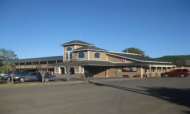 290 S 8th St, Lakeside, OR for sale - Primary Photo - Image 1 of 1