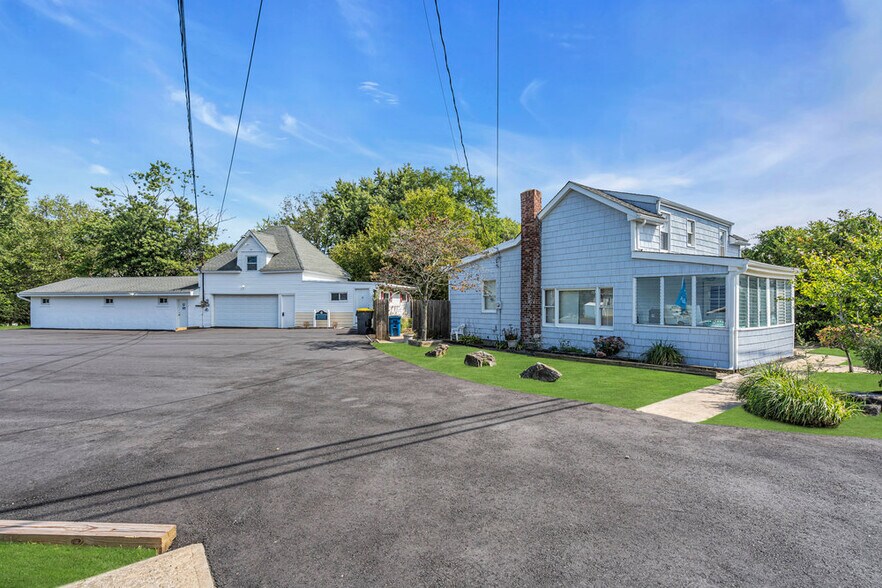 40 Amboy Rd, Old Bridge, NJ 07747