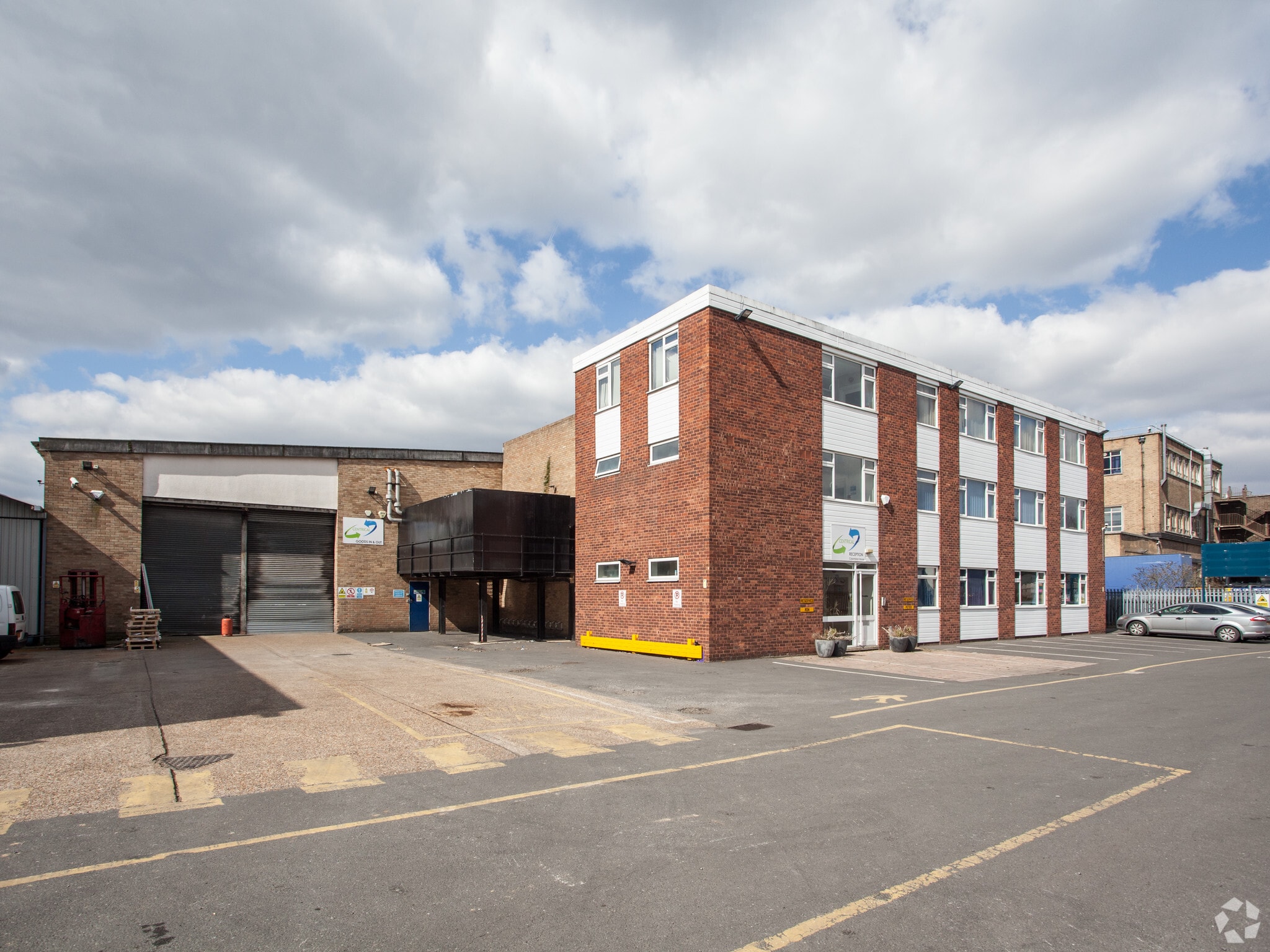 Pool Rd, West Molesey for sale Primary Photo- Image 1 of 1