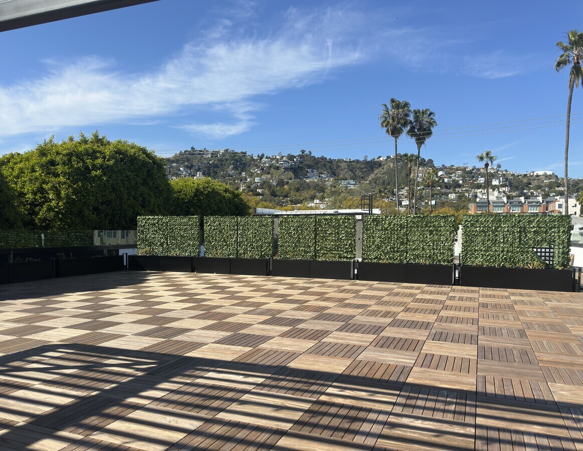 View Photo