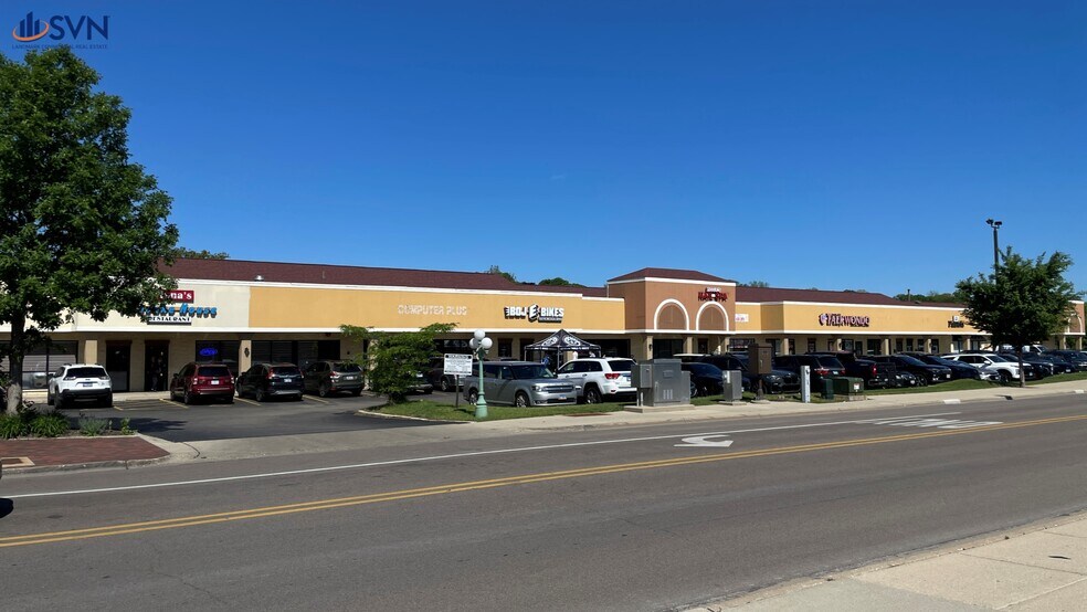 10-90 N Island Ave, Batavia, IL for lease - Building Photo - Image 2 of 7