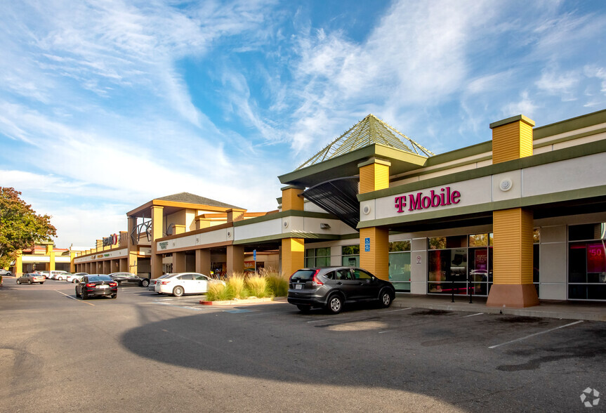 751-799 E El Camino Real, Sunnyvale, CA for lease - Building Photo - Image 1 of 4