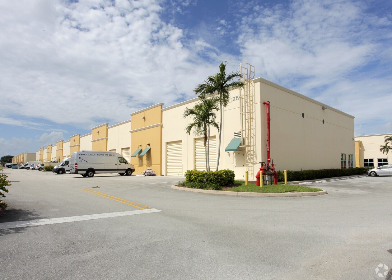 10396 W State Road 84, Davie, FL 33324 | LoopNet