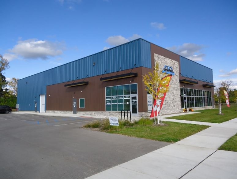 2701 Oak Industrial Dr NE, Grand Rapids, MI for sale - Primary Photo - Image 1 of 1