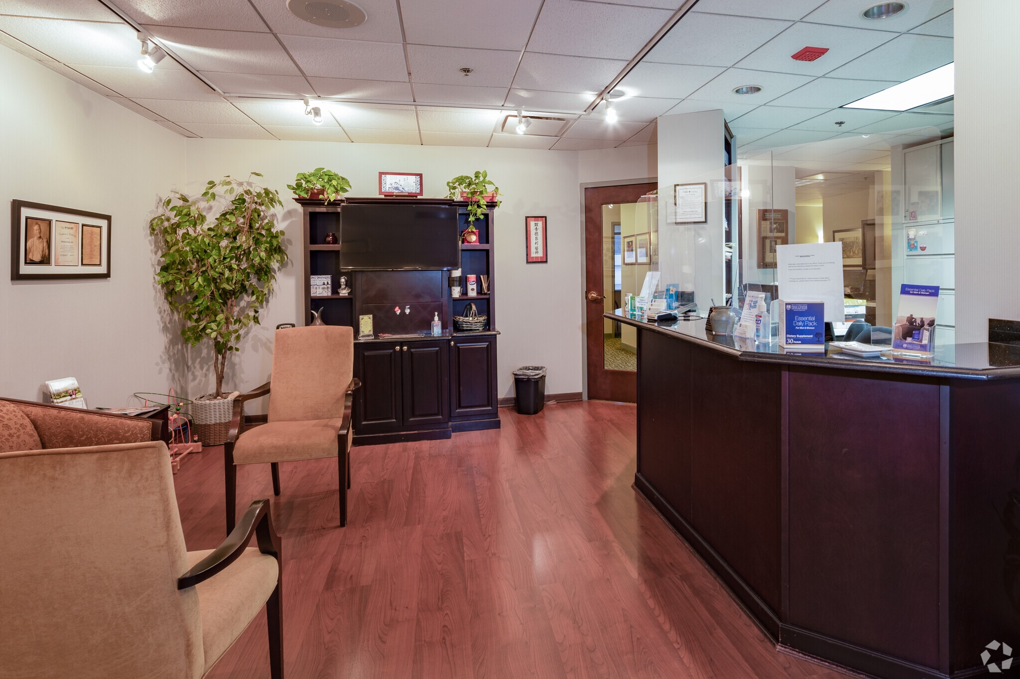 150 E Huron St, Chicago, IL for lease Interior Photo- Image 1 of 5