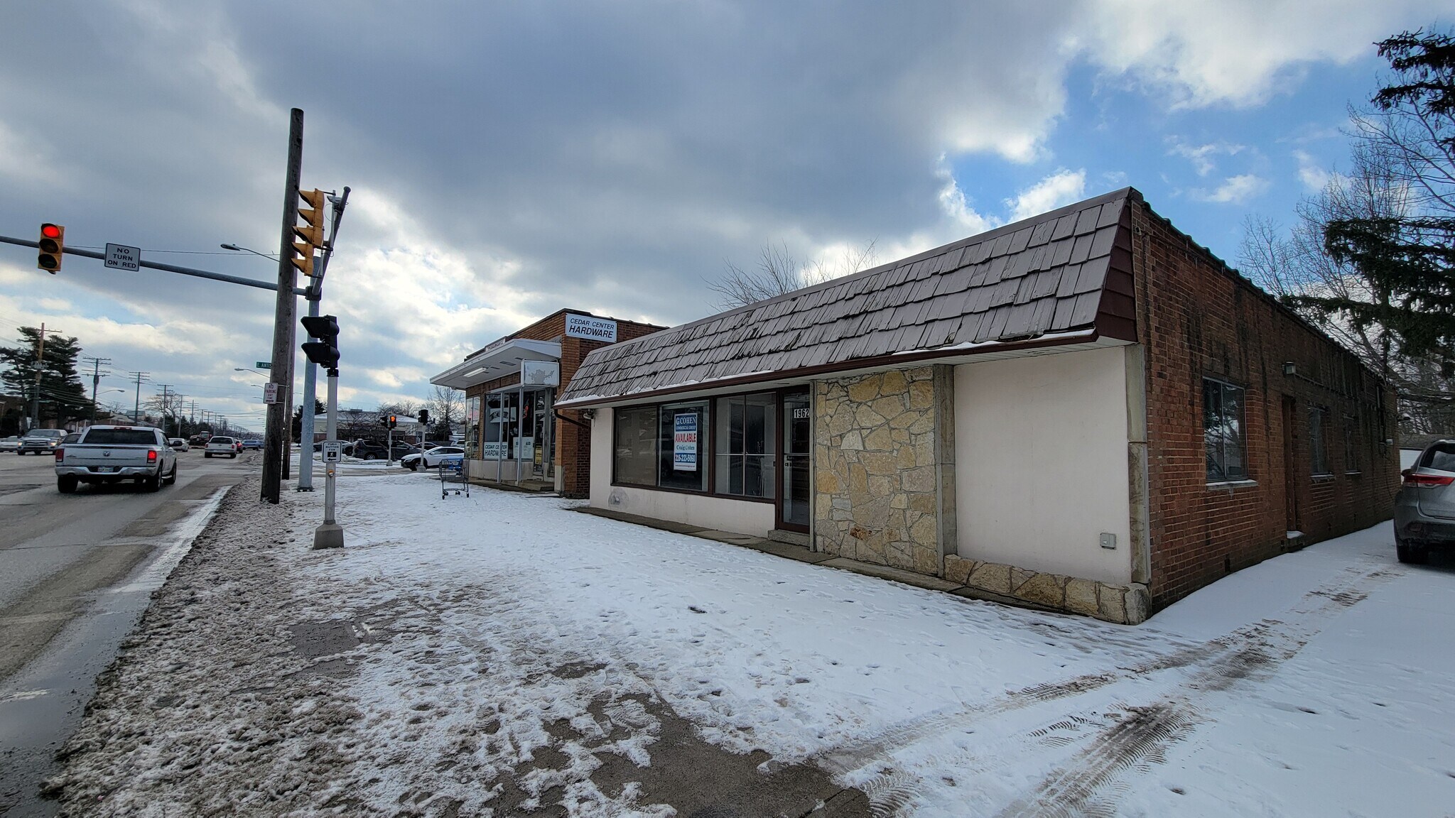 1962 Warrensville Center Rd, Cleveland, OH for lease Building Photo- Image 1 of 2