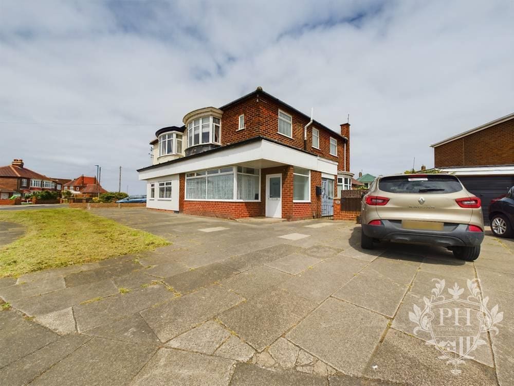 145 Oak Rd, Redcar for sale Primary Photo- Image 1 of 10