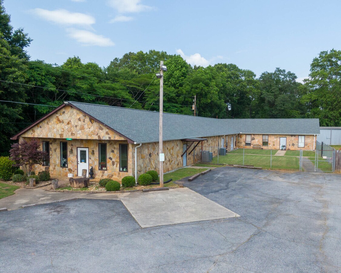 11500 Tara Blvd, Hampton, GA 30228