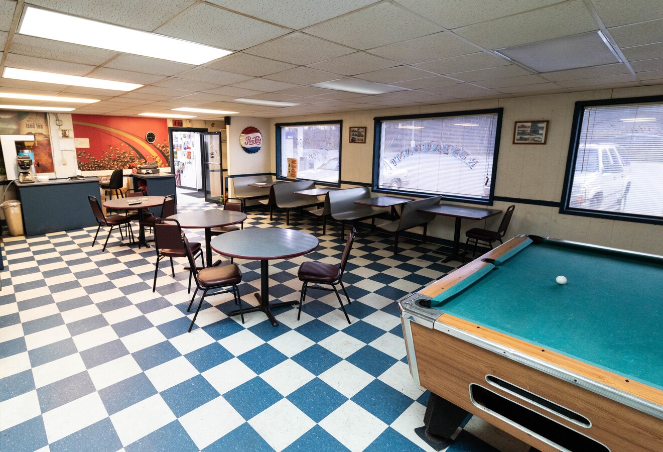 489 Steele Station Rd, Steele, AL 35987