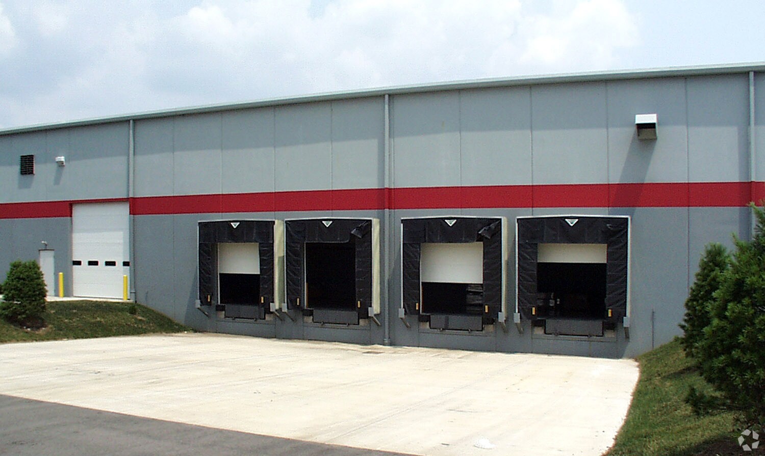 1275 S Houk Rd, Delaware, OH 43015