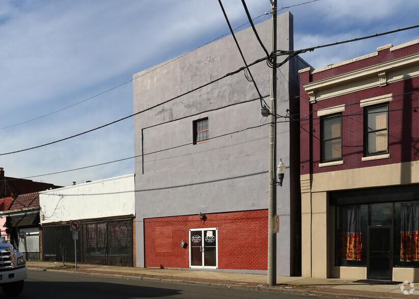 1601 Hull St, Richmond, VA 23224