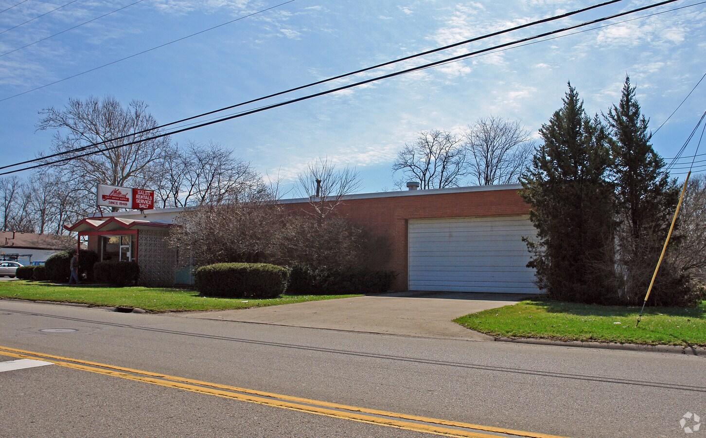 1619 Commerce Rd, Springfield, OH 45504