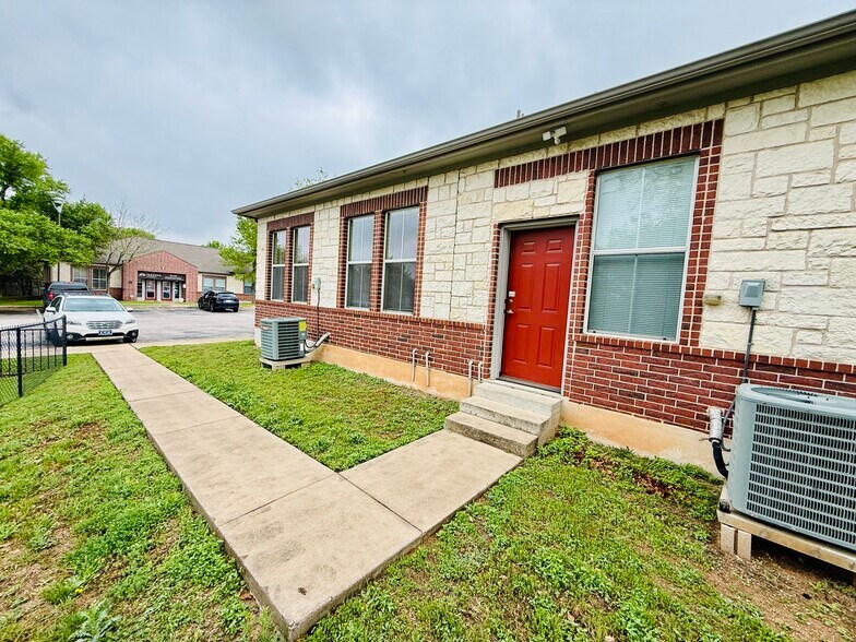 201 S Lakeline Blvd, Cedar Park, TX for sale - Building Photo - Image 3 of 7