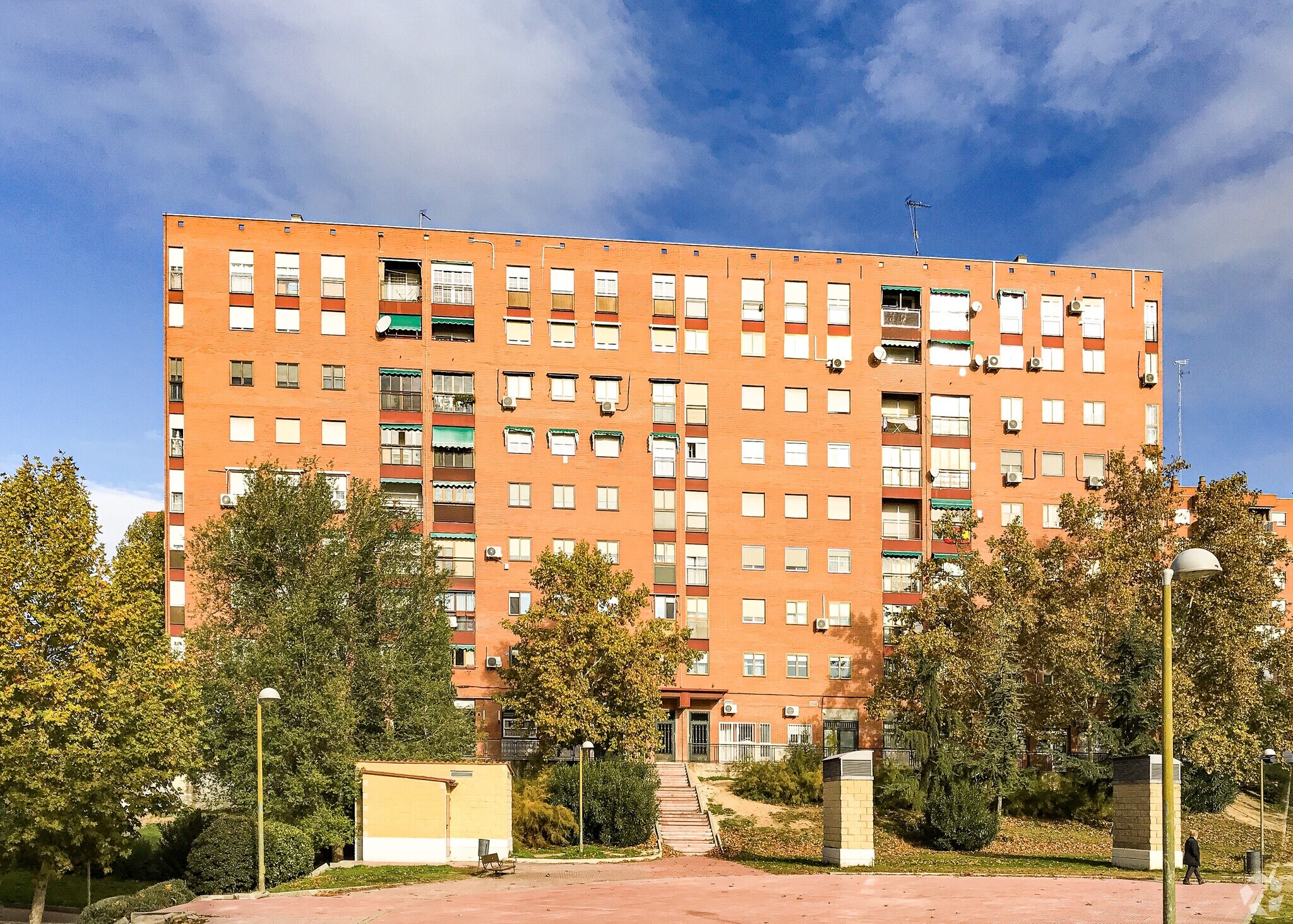 Calle Azorín, 11, Móstoles, Madrid for sale Primary Photo- Image 1 of 2