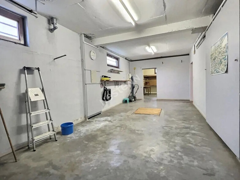 Flex in Saint-Avold for sale - Building Photo - Image 1 of 17