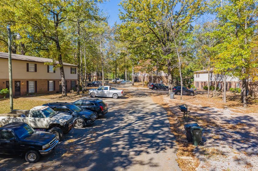 2116 Old Montgomery Hwy, Pelham, AL 35124 Indianwood Apartments