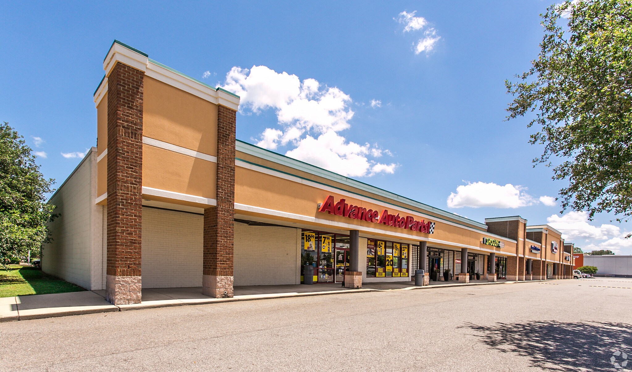 550 First Colonial Rd, Virginia Beach, VA for sale Primary Photo- Image 1 of 1