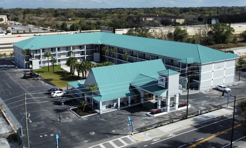 235 Wymore Rd, Altamonte Springs, FL 32714