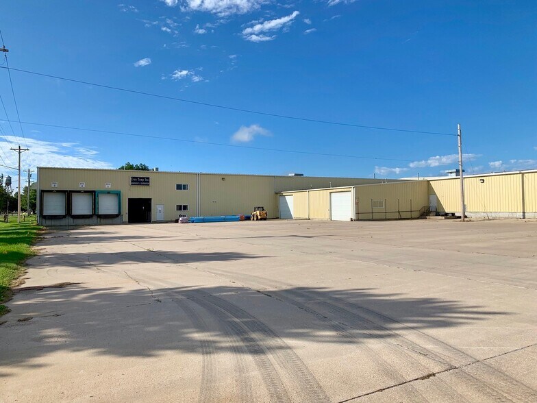 1919 Highway 34, Waco, NE 68460