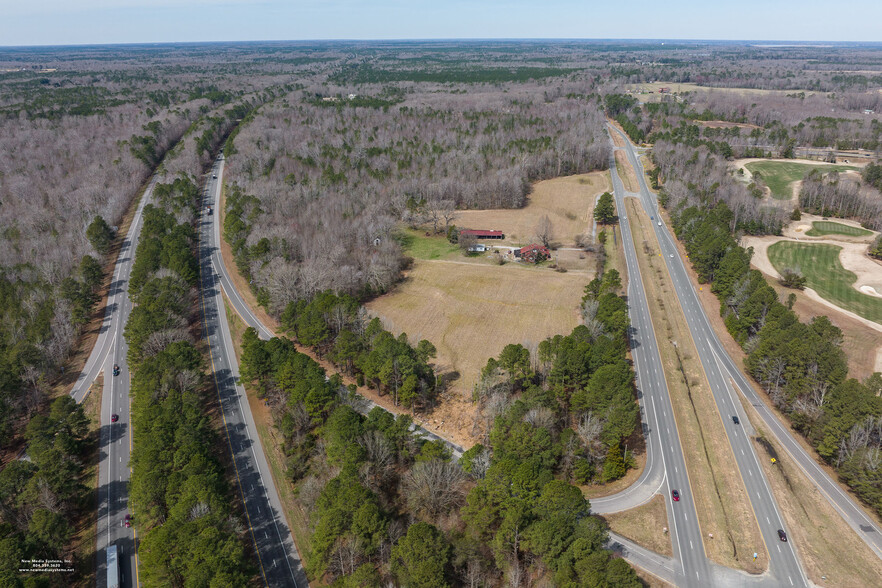 9505 Old Stage, Toano, VA for sale - Primary Photo - Image 1 of 2