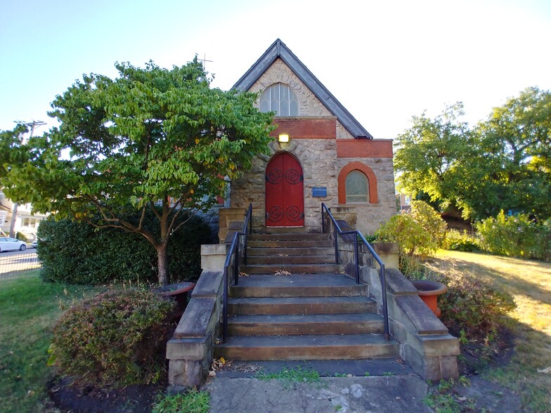 124 Johnston Ave, Pittsburgh, PA for sale - Primary Photo - Image 1 of 1