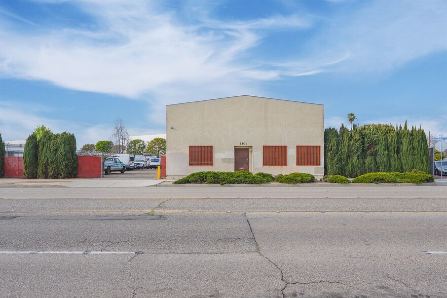 1501 Broadway, Anaheim, CA for sale - Primary Photo - Image 1 of 14