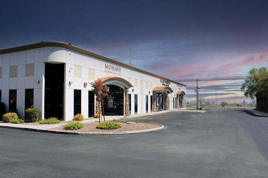 3975 S Durango Dr, Las Vegas, NV for sale - Building Photo - Image 2 of 11