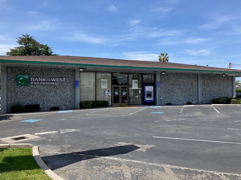 411 W Main St, Ripon, CA for sale - Building Photo - Image 1 of 1