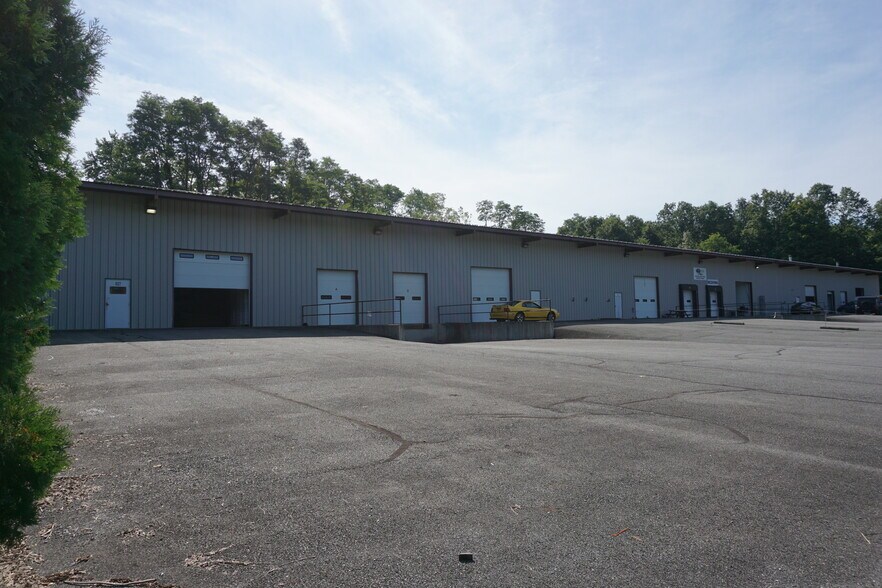 827 State Route 52, Walden, NY for sale - Building Photo - Image 1 of 1