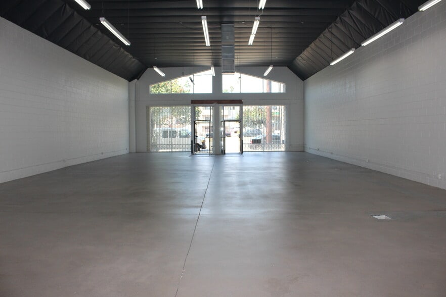4136 Eagle Rock Blvd, Los Angeles, CA for lease - Building Photo - Image 2 of 11