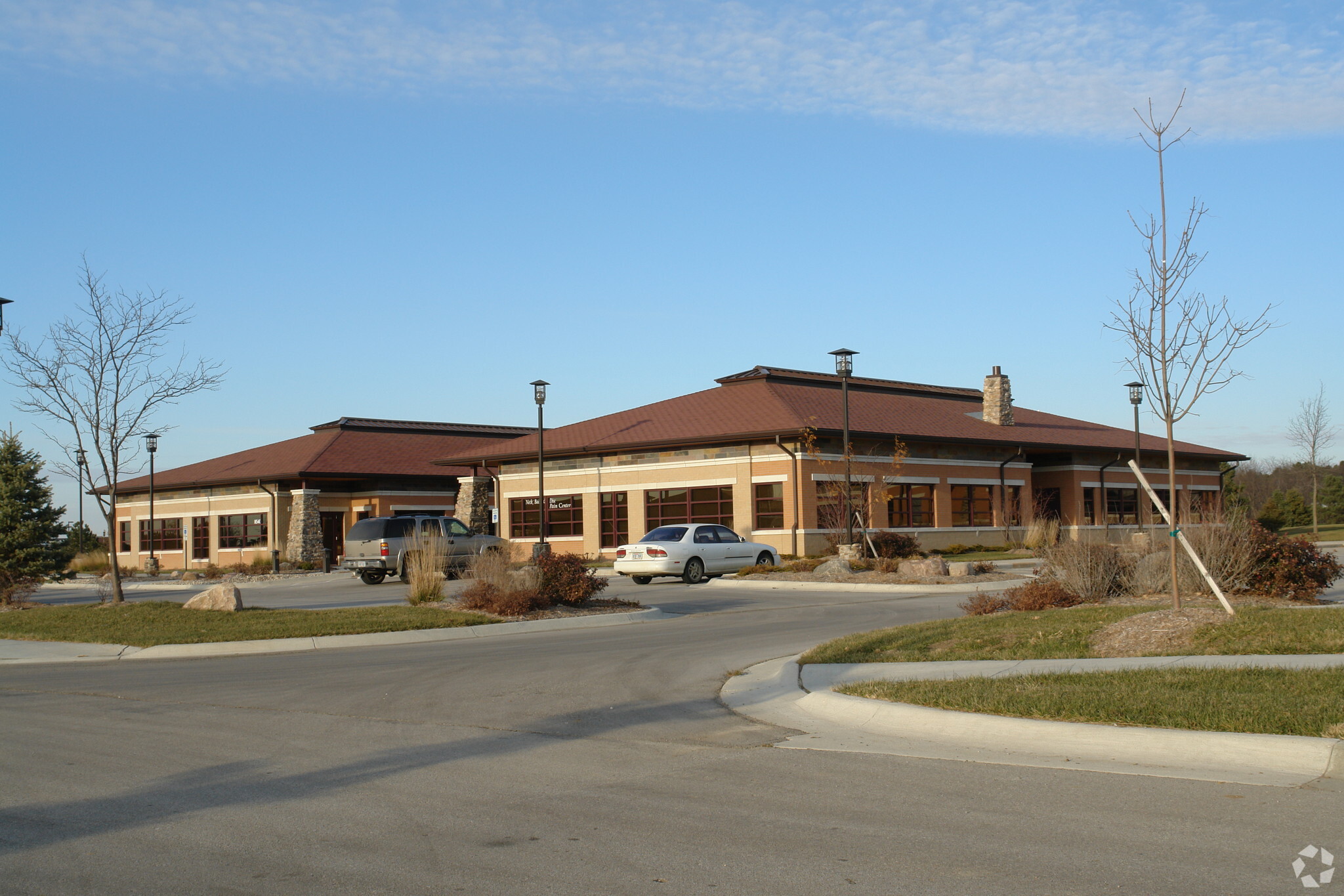 8540 Executive Woods Dr, Lincoln, NE for lease Primary Photo- Image 1 of 11