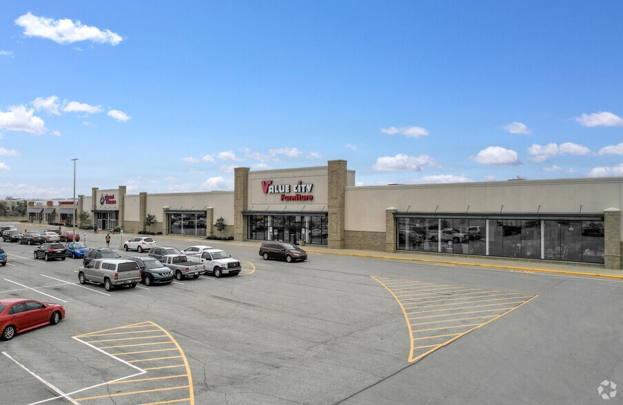 2437-2471 E Main St, Plainfield, IN for lease - Building Photo - Image 2 of 2