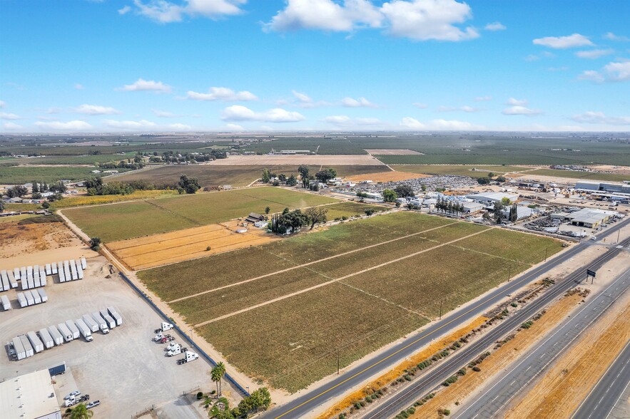 2201 S Daubenberger Rd, Turlock, CA for lease - Aerial - Image 3 of 7