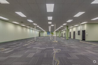 2401 NW 23rd St, Oklahoma City, OK for lease Interior Photo- Image 2 of 4