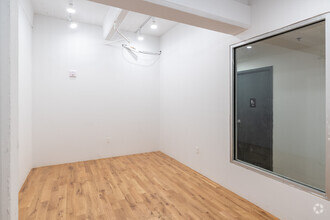 81 Prospect St, Brooklyn, NY for lease Interior Photo- Image 1 of 1